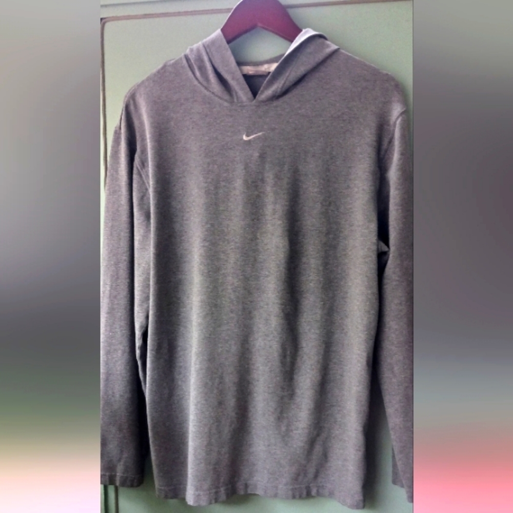 NIKE size M long-sleeved light hoodie